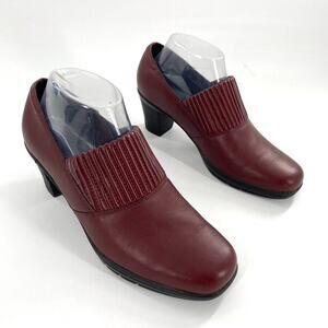 Clarks Bendables Thoughtful Q Womens Pumps Burgundy Leather Sz 8.5 Block Heel‎
